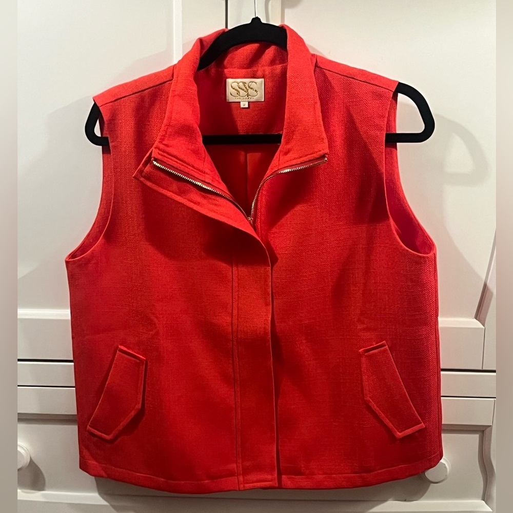 SSYS Rory Zip Up Vest
In Red